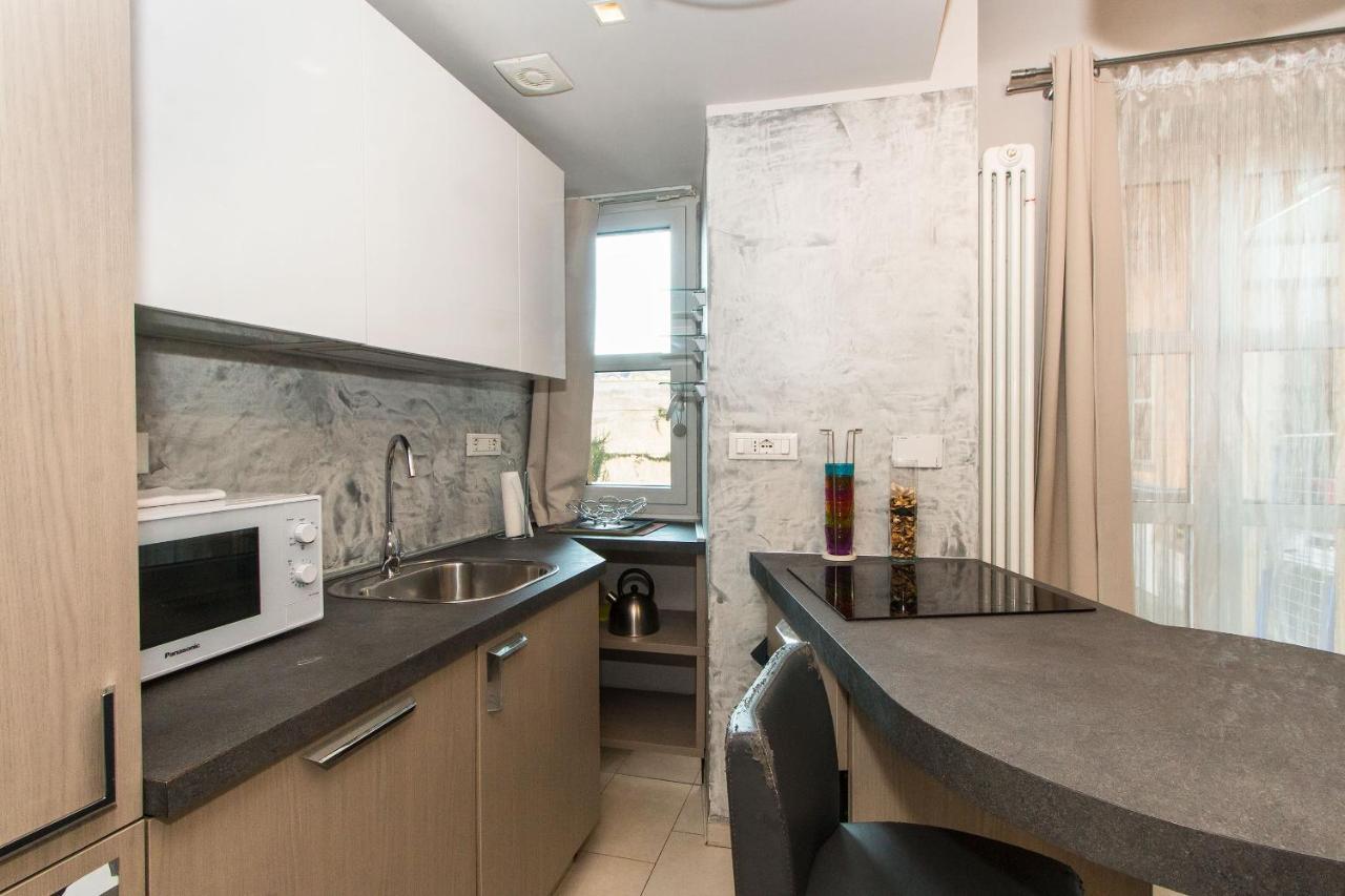 Corso Vittorio & Valentino Bright Studio Apartment Торино Екстериор снимка